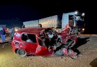 Indígenas morrem em colisão frontal entre Fiat Uno e carreta na BR-158; vídeo