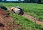 Carreta-tanque tomba na BR-158 e provoca vazamento de diesel próximo ao Rio Areões