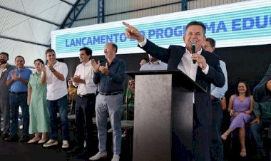 Governador lança programa para estudantes terminarem ensino médio 