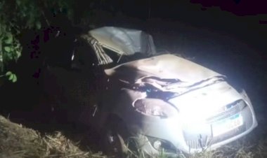 Mãe e filho morrem após carro capotar em rodovia de MT