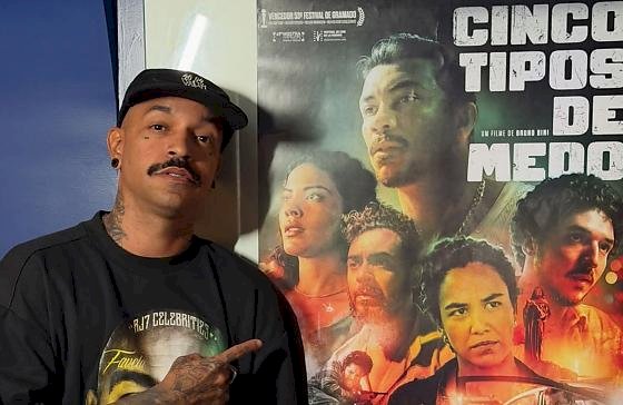 Artista barra-garcense Micos Brown participa de filme lançado em todo o país