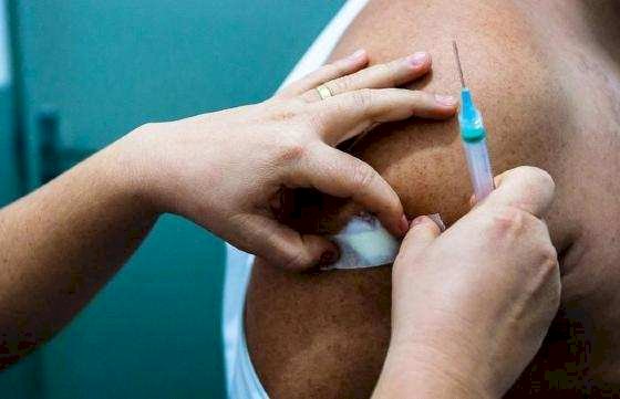Ministério da Saúde estende campanha de vacinação contra HPV para jovens de 15 a 19 anos até o fim de 2026